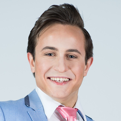 Constantin Moll – Link Larkin